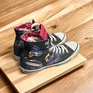 Catwomen Converse